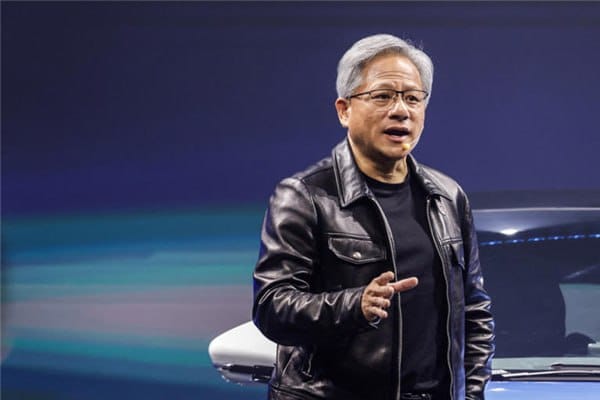 黄仁勋称后悔卖英伟达股票为父母买奔驰：这是世上最贵的车