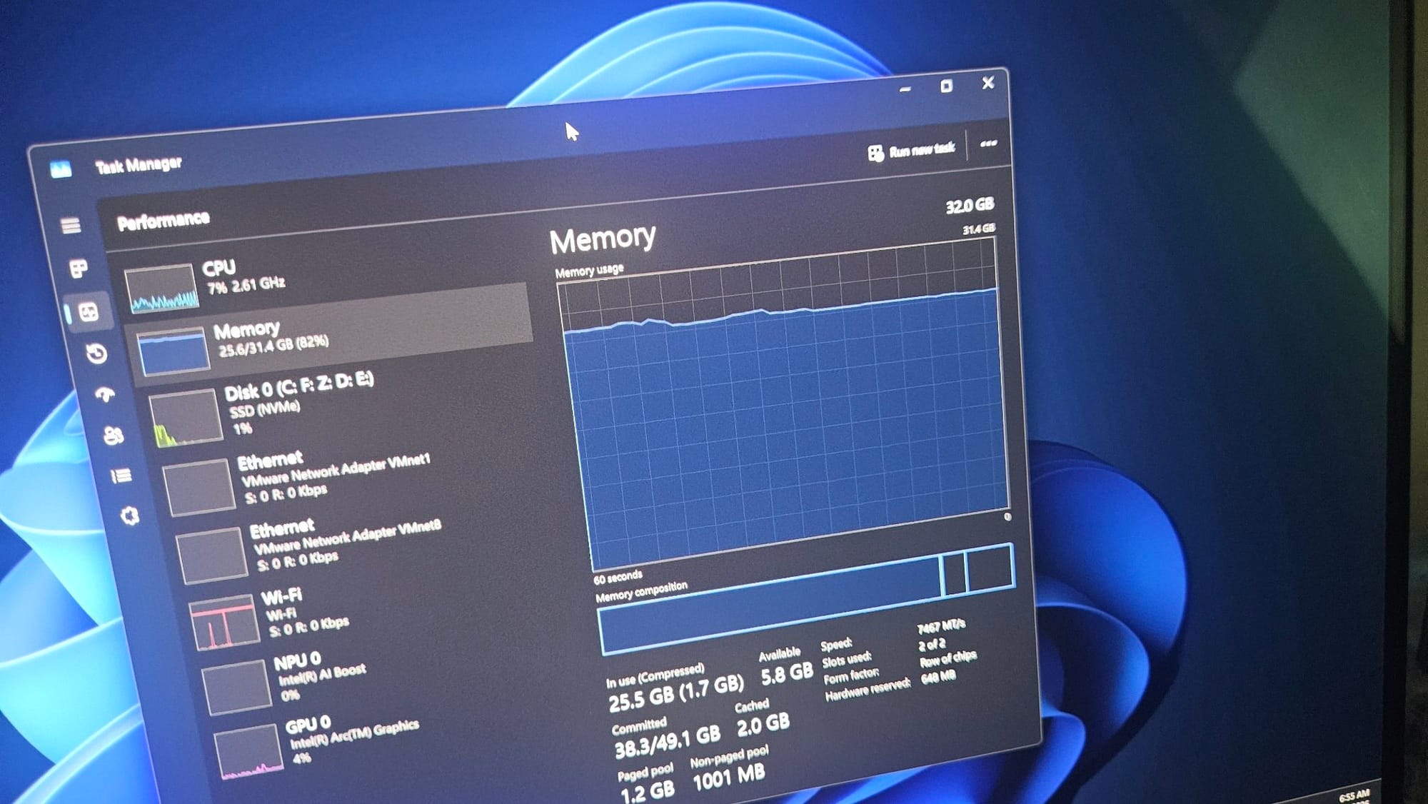 微软建议 Windows 11 资深玩家配备 32GB 内存，推荐 Copilot+ PC 为游戏方案