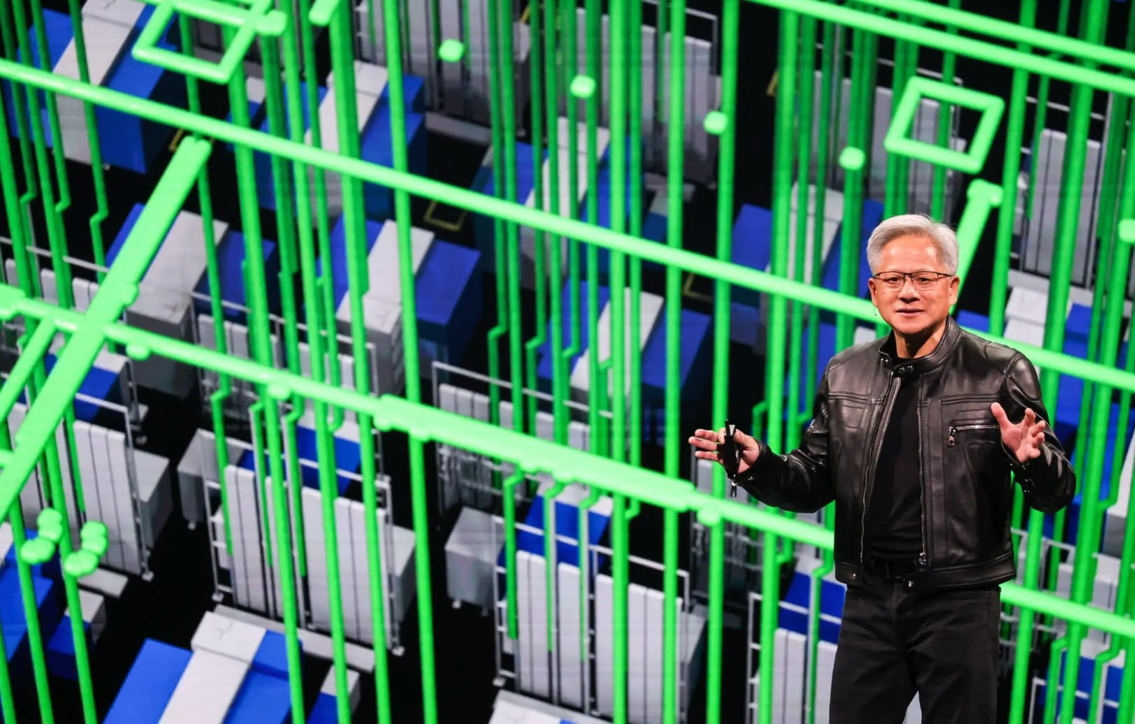 黄仁勋：拿 AI 当裁员借口太敷衍 有 CEO 在装聪明