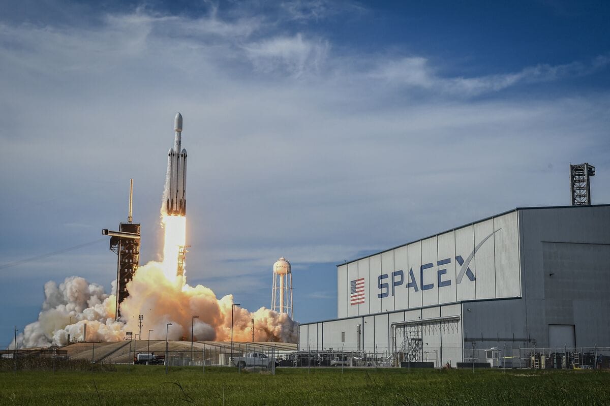 SpaceX 轨道数据中心计划面临中国供应链难题