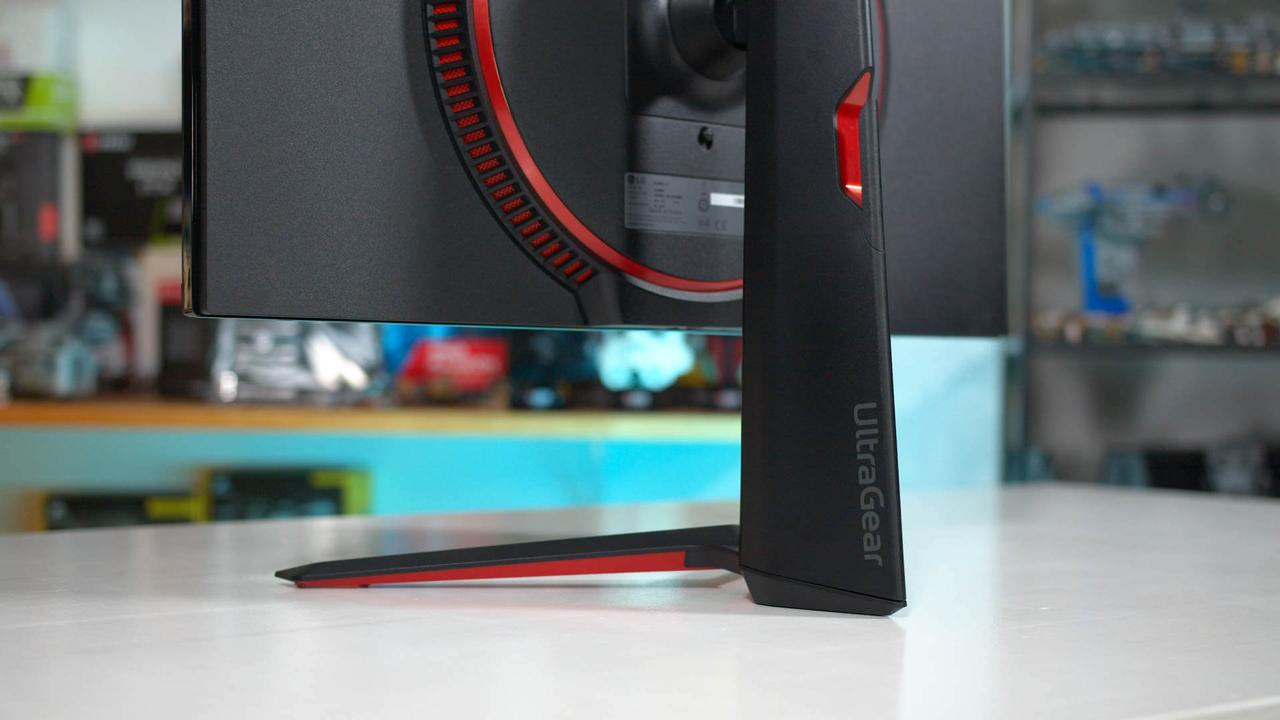 LG 和 Alienware 显示器被曝自动安装 Windows 应用，并弹出迈克菲广告
