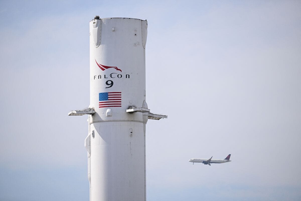 SpaceX 拒接 Falcon 9 远期订单，全力押注 Starship