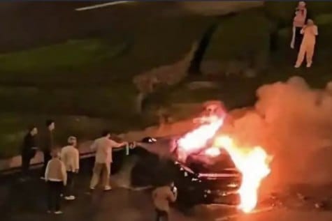 成都小米车主酒驾车辆燃烧事故出鉴定结果 低压系统断电无法打开车门