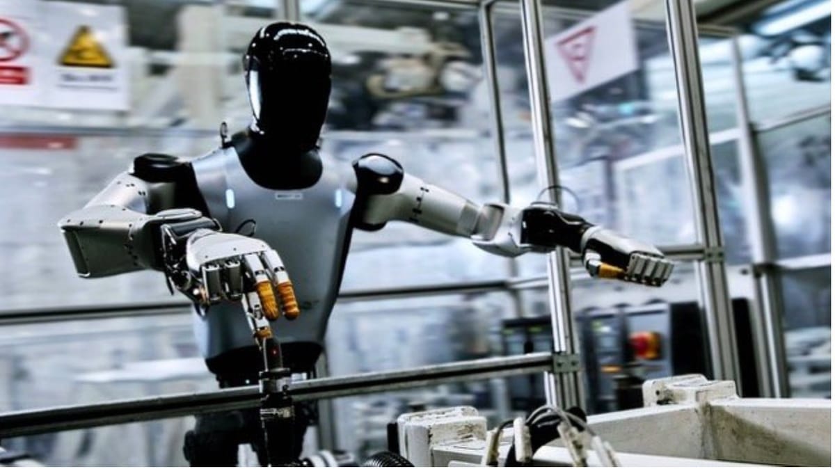 小米人形机器人入驻汽车工厂实习，完成压铸零件自动化装配