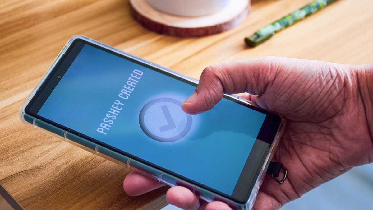 英国国家网络安全中心正式将通行密钥列为首选身份验证方式